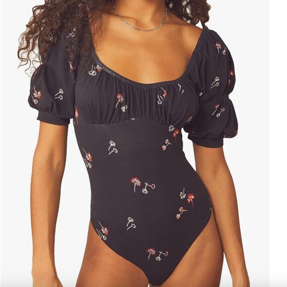 Free People Play Date Bodysuit Puff Sleeve Floral Flower Print Black Size Small - Picture 1 of 9
